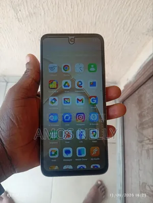 Infinix Smart 10 64GB Baki