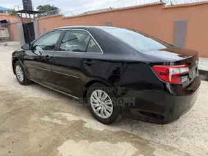 2012 Toyota Camry L 4dr Sedan (2.5L 4cyl 6A) Black