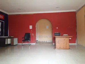 Gidan Bungalow Mai Dakuna 10 don Hayarwa a Ikeja GRA