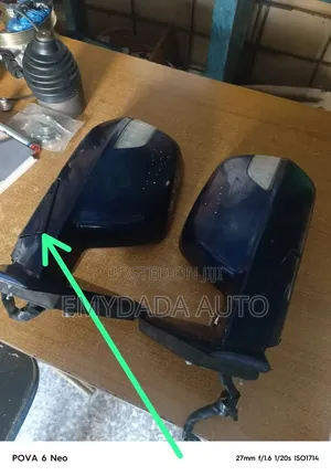 Madubin gefe na Honda CR-V (2007-2010) da Haske