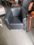 Luxury Executive Black Leather Barrel Armchair - 2