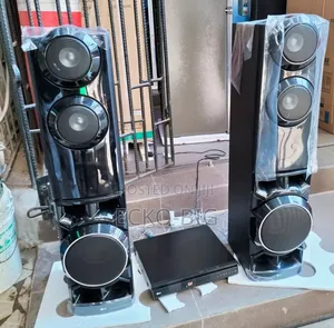 LG 1250W 4.2 Channel Home Theater System LHD687