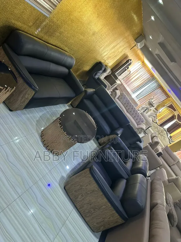 Home Interiors Sofar Na Fata Mai Fadi Tare Da Tebur - 1