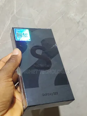 New Samsung Galaxy S22 5G 256GB Black