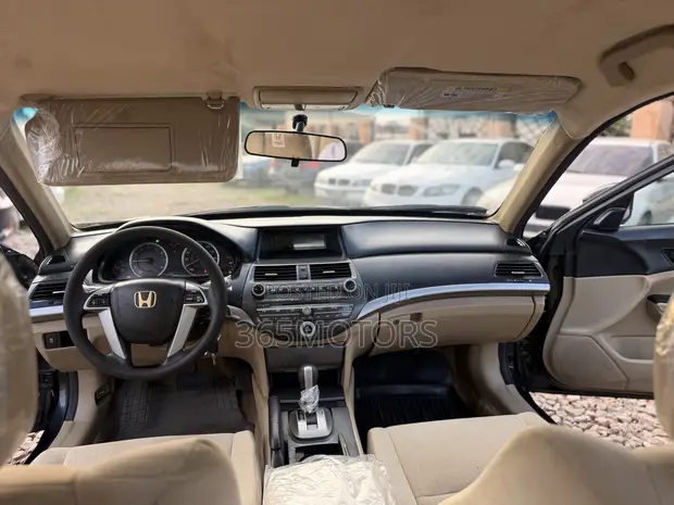 Honda Accord 2012 Baki - 1