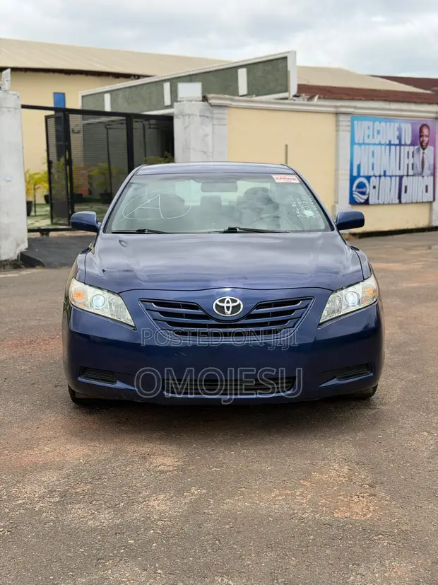 2008 Toyota Camry LE Sedan - Blue - 1