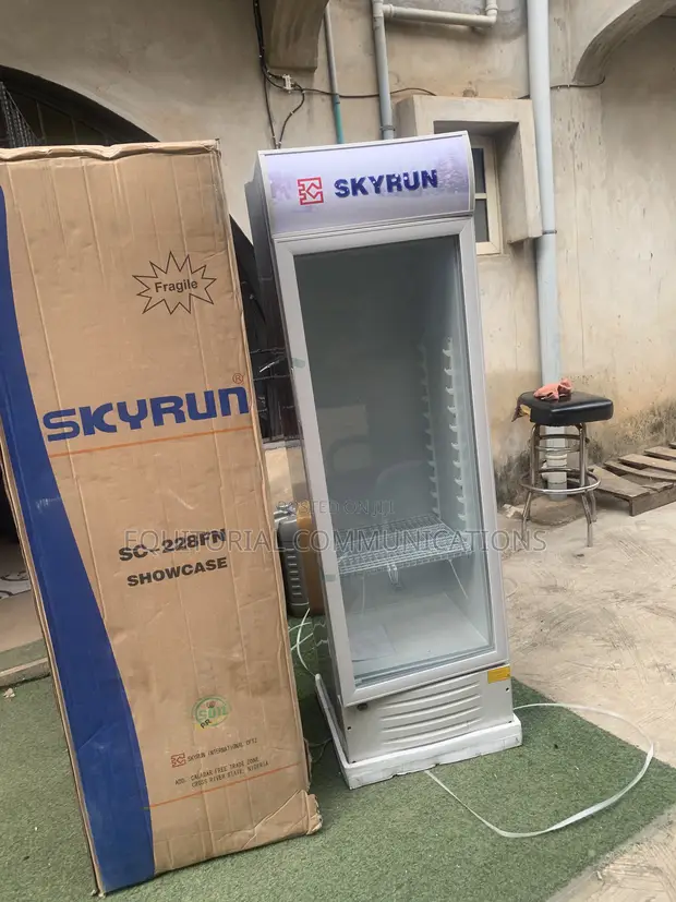 Skyrun SC-228FN Glass Door Chiller - 1