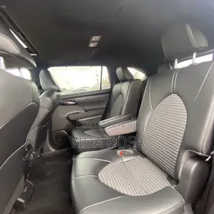 2022 Toyota Highlander XSE Red