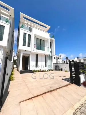 5-Bedroom Zamani Duplex da BQ & Pool a Chevron, Lekki