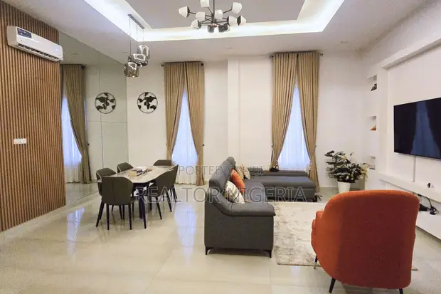 Luxury 2-Bedroom Short-Let Apartment, Lekki Phase 1 - 1