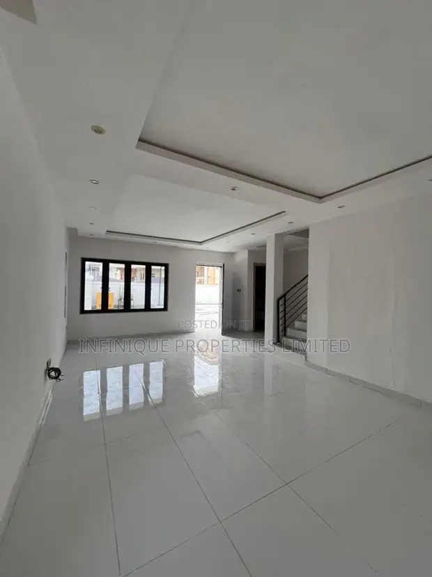 4-Bedroom Townhouse/Terrace in Parkview Estate, Ikoyi - 1