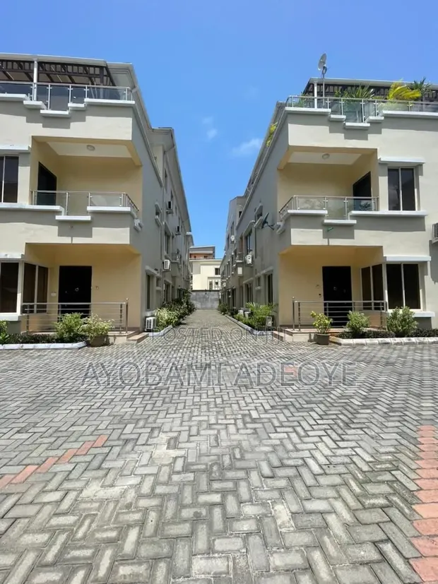 3-Bedroom Apartment with BQ for Rent in Oniru, Victoria Island - 1