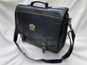 TURNBERRY Gaskiyar Fata Baki Briefcase Bag (Matsakaici)