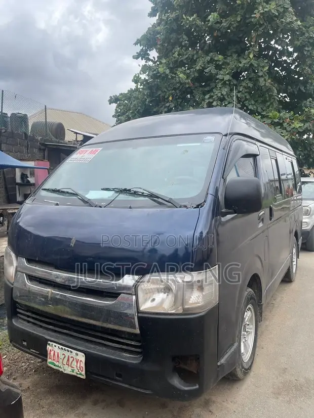 Toyota HiAce Bus 2006 - Shuɗi - 1
