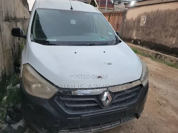 Renault Trafic 2016 Fari Van Kasuwanci - 1