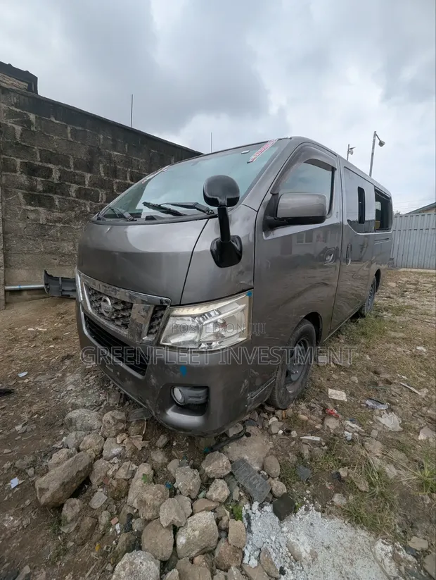 Nissan Caravan (Urvan) 2017 Grey - 1