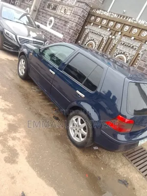 Volkswagen Golf 2003 Shuɗi
