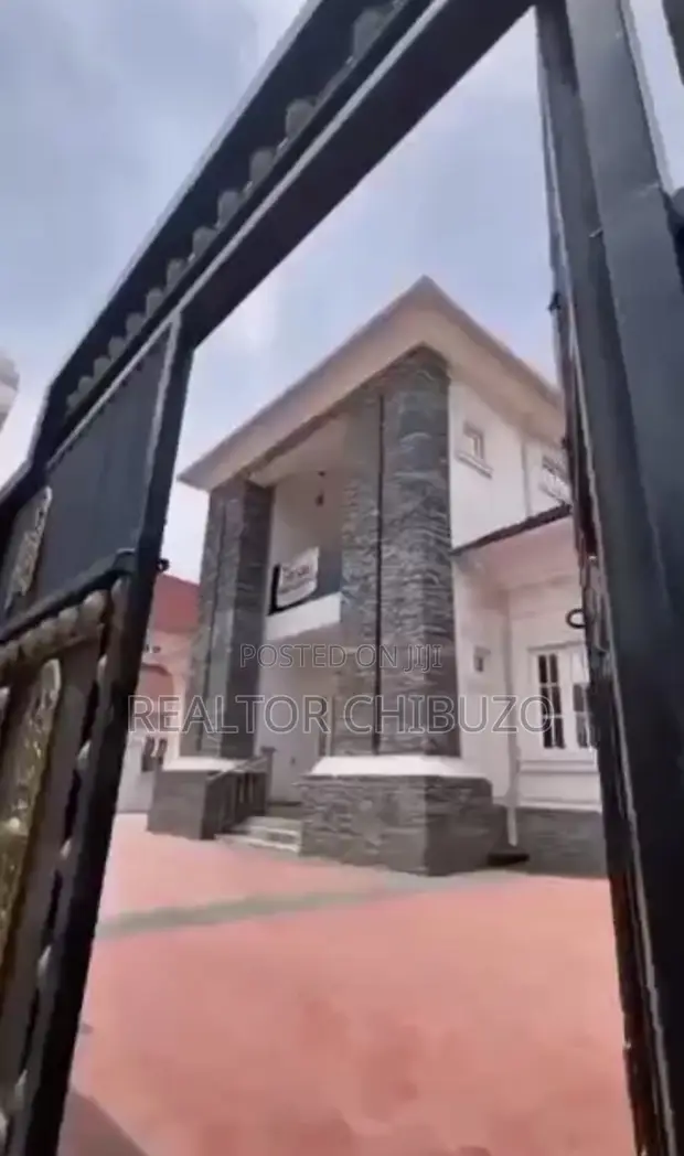 Furnished 5-Bedroom Duplex in River Park Estate, FHA for Sale - 1