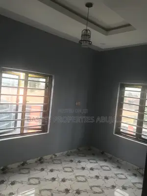Newly Built 1-Bedroom Flat in Jikwoyi Phase 1 Ext.