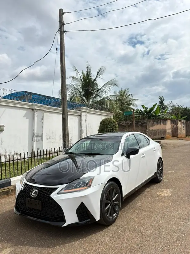 Lexus IS 350 2009 Fari - 1