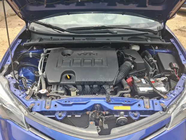 Toyota Corolla 2018 Blue - 1