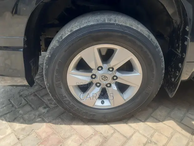 Toyota Land Cruiser 2022 - 1