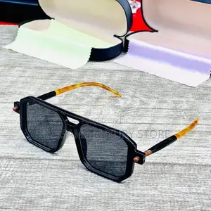 Marc Jacobs Tabarun Kula na Maza - Baƙar fata Bakin Karfe