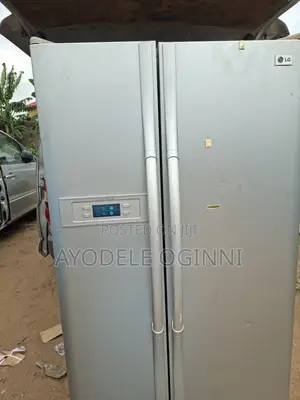LG Fridge Amurka Mai Kofa Biyu (An Yi Amfani Dashi)