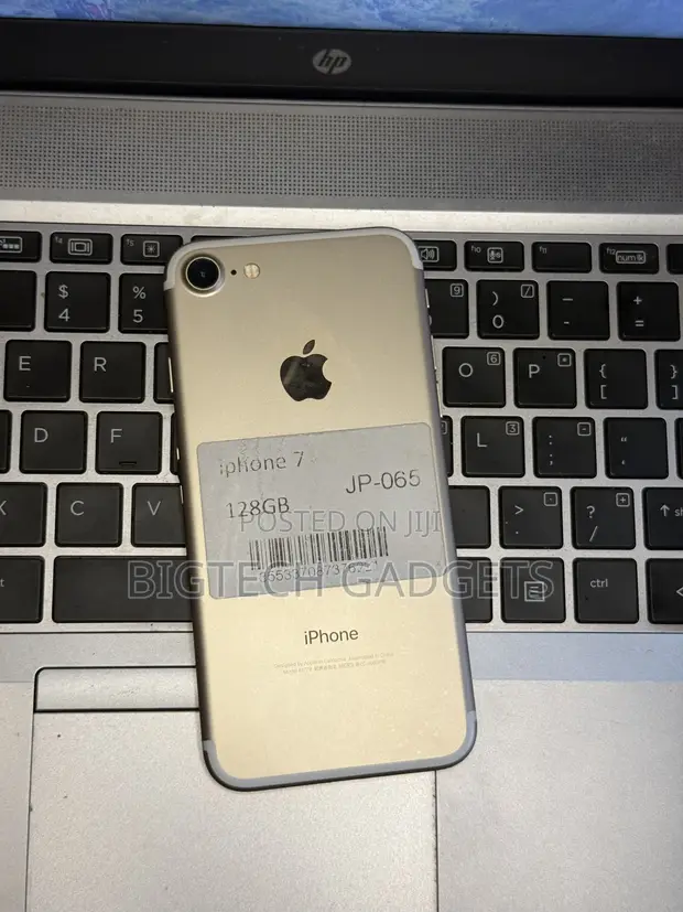 Apple iPhone 7 32GB Gold - 1