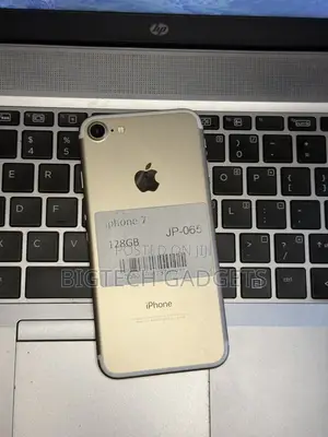 Apple iPhone 7 32GB Zinariya