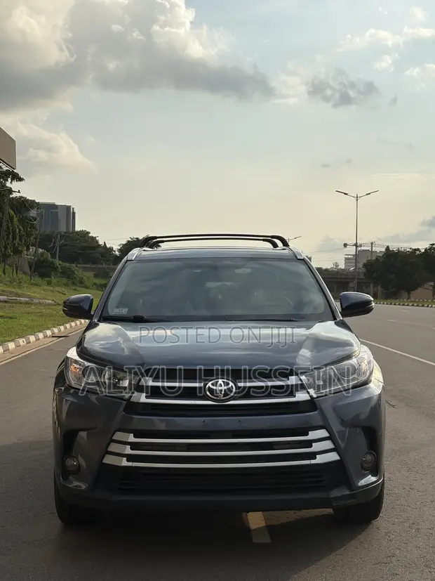 2015 Toyota Highlander XLE - Foreign Used - 1