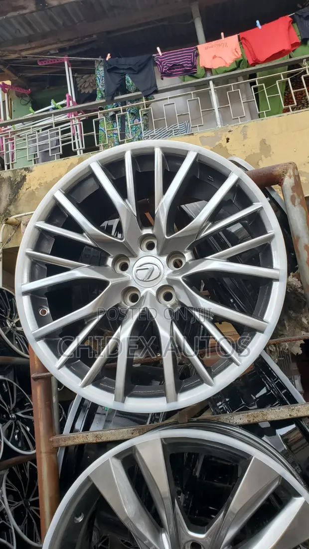 19 Inch Rim for Lexus - 1