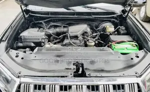 Toyota Land Cruiser Prado 2023 Black