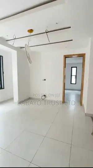 Gidan Bacci 4 Bedroom a Opebi, Ikeja Don Siyarwa