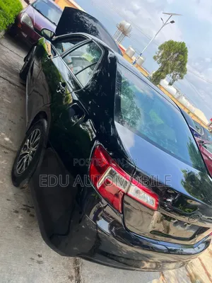 Toyota Camry 2014 Hybrid Black
