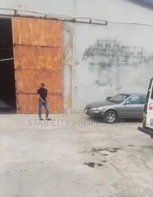2 Bay Warehouse on 4,400sqm Corner Piece Land for Development