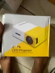 YG300 Karamin LED Mai Tafiya - 1