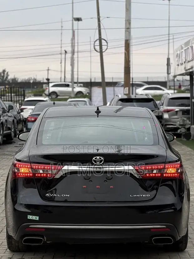 2016 Toyota Avalon Limited FWD Sedan - Baki - 1