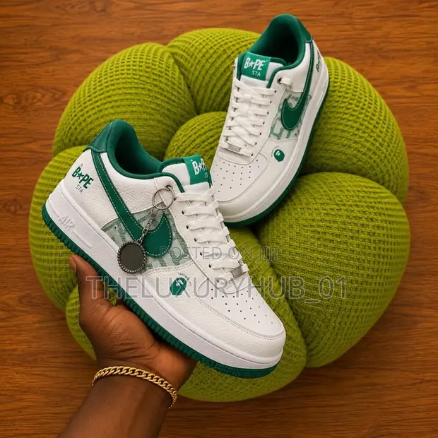 High Quality Nike SB Dunk Unisex Sneakers - 1