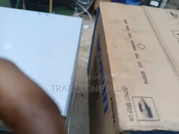 Skyrun 260L Chest Freezer BD-260A - Fast Freeze - 1