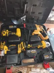 DeWalt 4-in-1 Combo Kit - 2