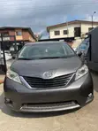Toyota Sienna 2011 Gray - 1