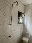 Gidan Studio Mai Cike da Kayan Aiki don Sawa a Haykins Estate, Osogbo - 4