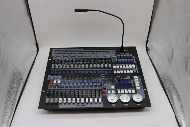 Brand New 1024 DMX LED Lighting Controller with Flight Case - 1