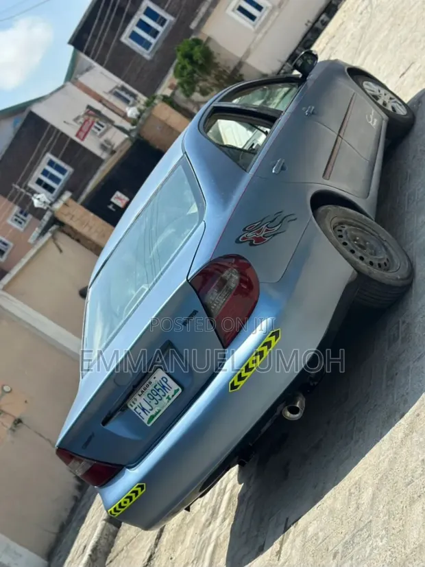 Toyota Camry 2004 Blue - 1