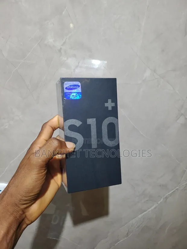 New Samsung Galaxy S10 Plus 128GB Black - 1