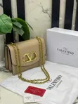 Valentino Midi Bag Mai Inganci - Da Akwati & An Tabbatarwa - 1