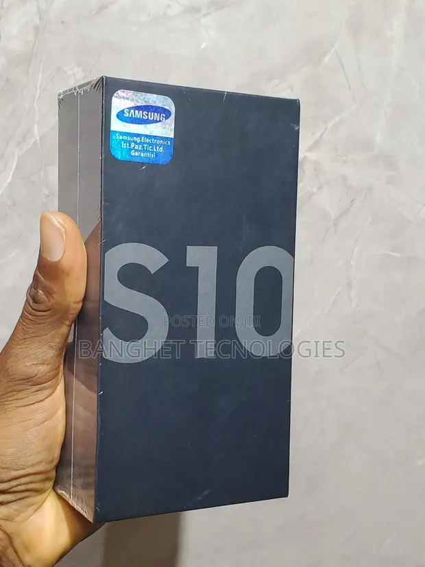 New Samsung Galaxy S10 128GB Black - 1
