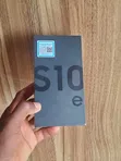 New Samsung Galaxy S10e 128GB Black - 2