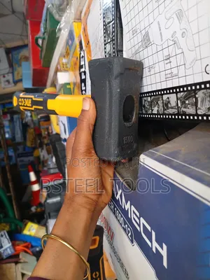 INGCO 1500g Sledge Hammer - Heavy-Duty